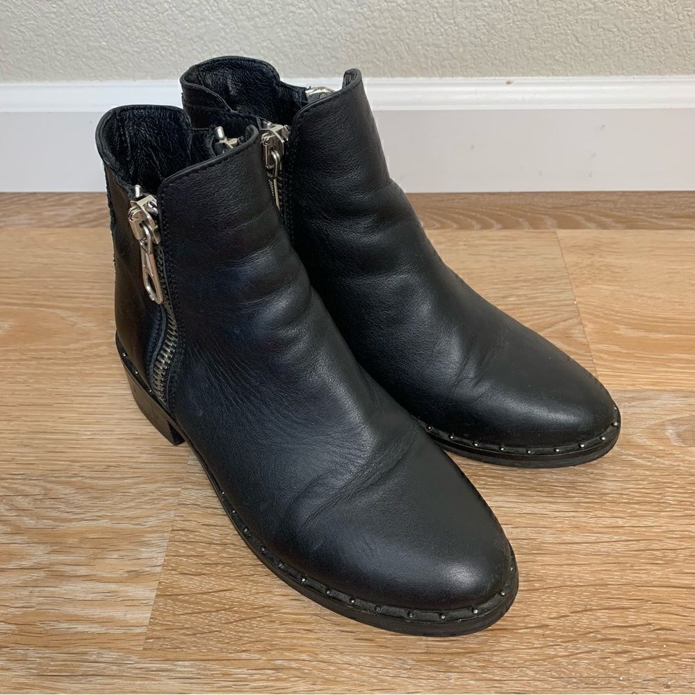 Steve Madden Lanna Black Leather Studded Ankle Boots, Size 6.5